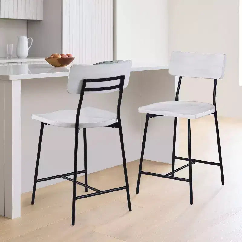 Tabouret de bar hauteur comptoir Bari blanchi : Assise en selle, dossier incurvé, structure métallique