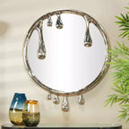 Miroir mural abstrait en aluminium 43x36 avec cadre au design fondu