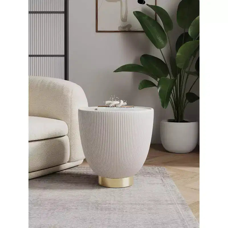 Table d'appoint Anderson moderne en similicuir avec plateau en céramique aspect marbre