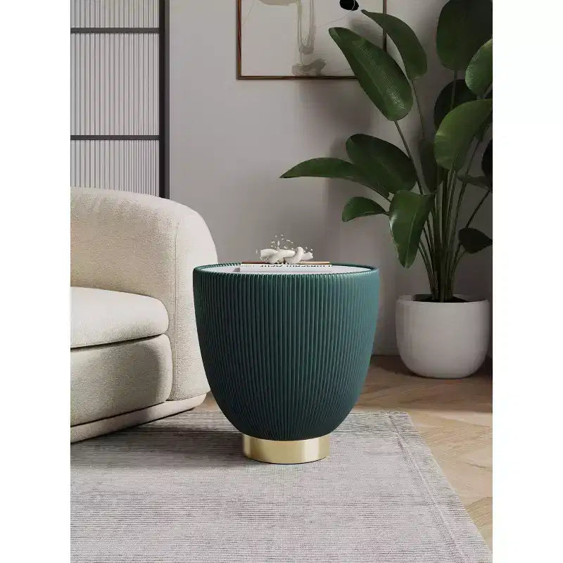Table d'appoint Anderson moderne en similicuir avec plateau en céramique aspect marbre
