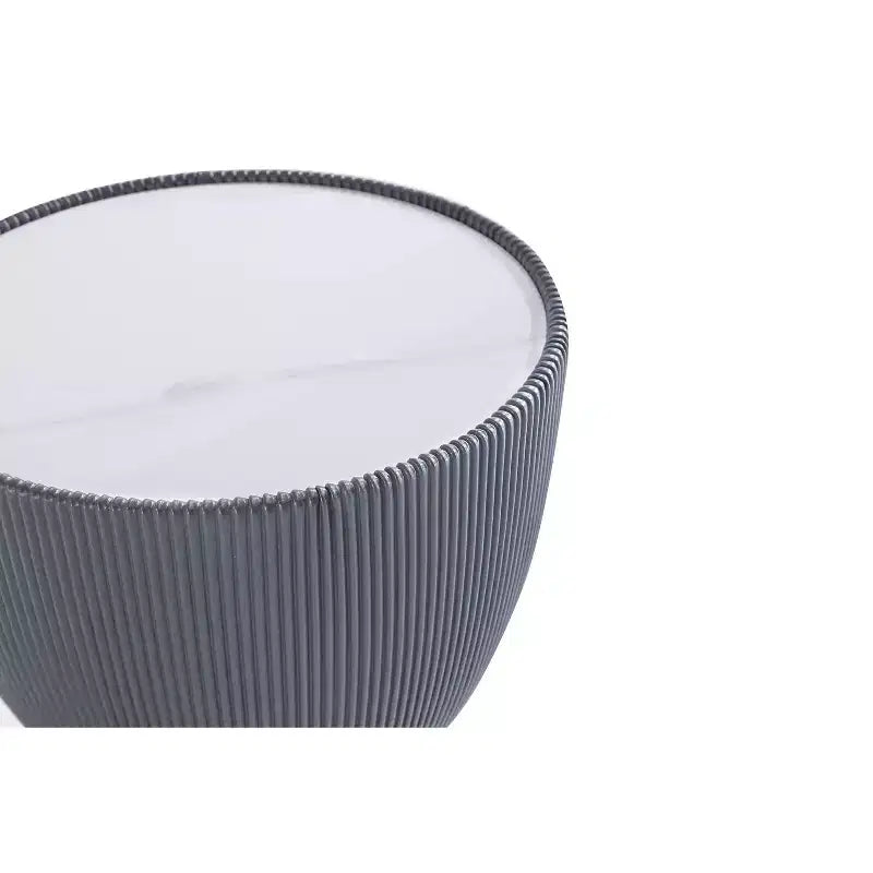 Table d'appoint Anderson moderne en similicuir avec plateau en céramique aspect marbre