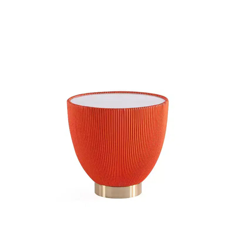 Table d'appoint Anderson moderne en similicuir avec plateau en céramique aspect marbre