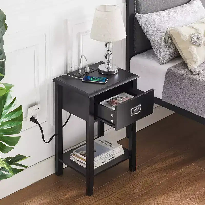 Table de chevet - avec station de charge, table d'appoint noire avec ports USB, tables de chevet avec étagère de rangement à 3 tiroirs